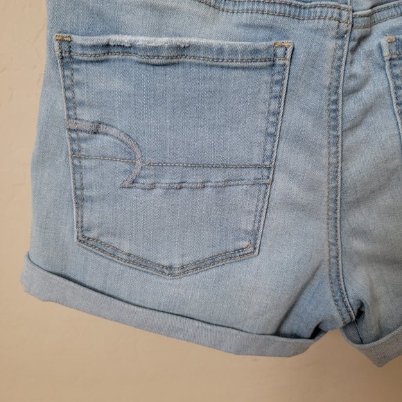 American Eagle Outfitters AEO Hi-Rise Shortie Rolled Cuff Light Wash Denim Short - Picture 10 of 16